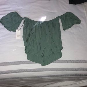 Off the should crop top